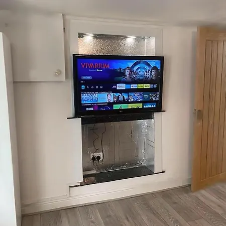 1 Bedroom By Stratford