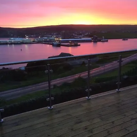 Apartment With Spectacular Views Scalloway