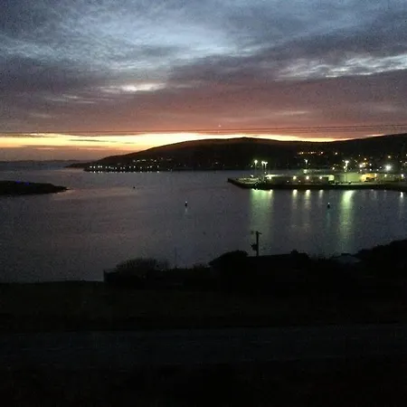 With Spectacular Views Apartment Scalloway