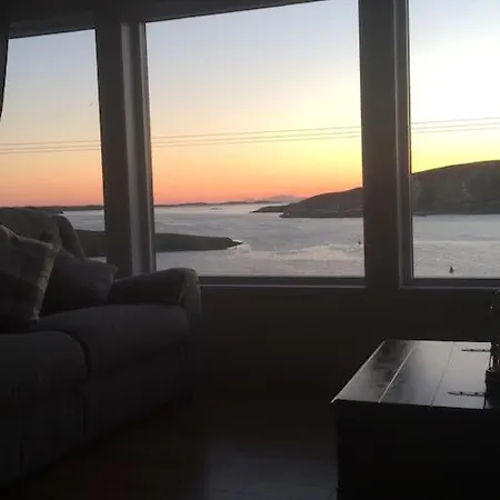 With Spectacular Views Apartment *