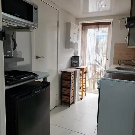 Studio At Chadwell Heath Gasthuis *