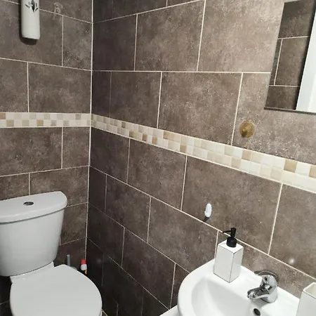 Gasthuis Studio At Chadwell Heath Romford