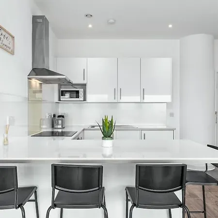Delta 2 Bedroom Flat In London Dp59 Apartment Croydon