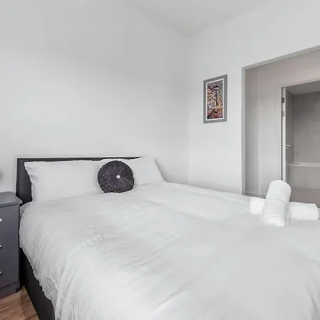 Delta 2 Bedroom Flat In London Dp59 Croydon