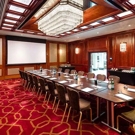 ホテル Radisson Blu Edwardian Heathrow And Conferen ヒースロー