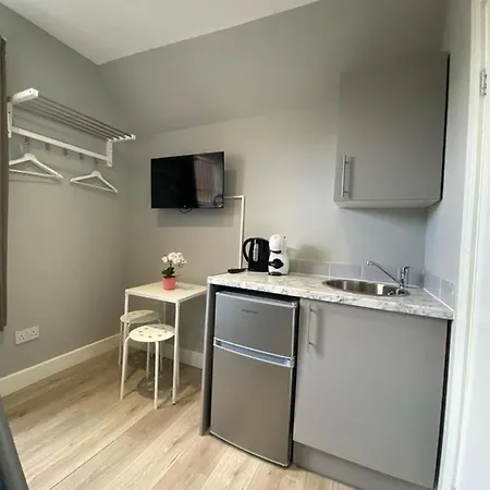 Holloway - Next To Emirates Stadium - Private Bathroom - Shared Kitchen *