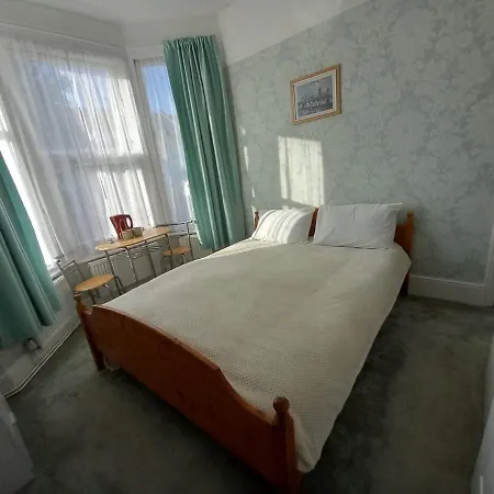 Mari London Guest house