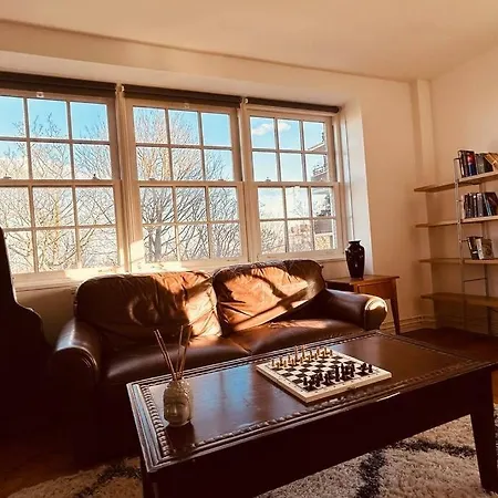 Διαμέρισμα Traditional 3 Bed Flat In Highgate *