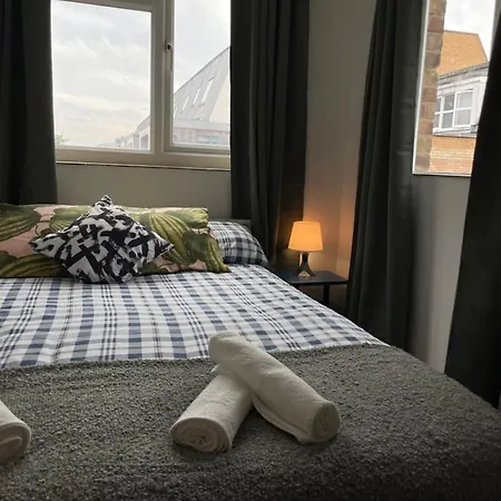 Appartamento Enormous Family Flat Londra