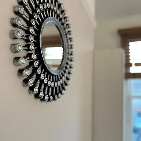 Daisy's Place In Apartment