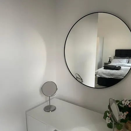 Modern 2 Bedroom Flat, Se6 Apartment Catford