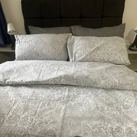 Modern 2 Bedroom Flat, Se6