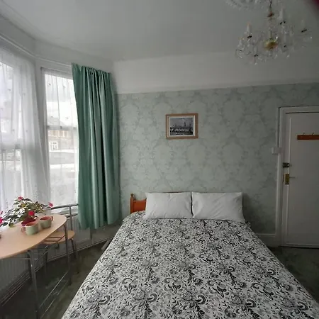 Guest house Mari London *