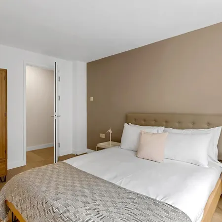 Belgravia 8 Apartment