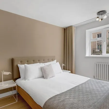Belgravia 8 * London