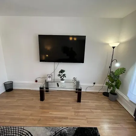 Apartment Urluxury 4 Bedroom 5-baths House In Marble Arch, *