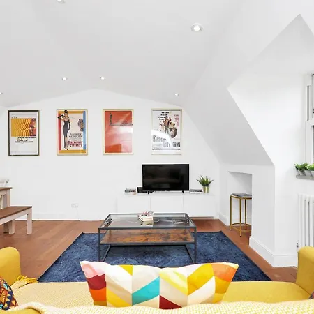 Loft Aartment Short Term & Flexible Renting Hackney With Free Wifi & Balcony
