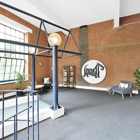 Large Industrial Style 2 Bedroom Short Term & Flexible Renting Canary Wharf With Free Wifi * London