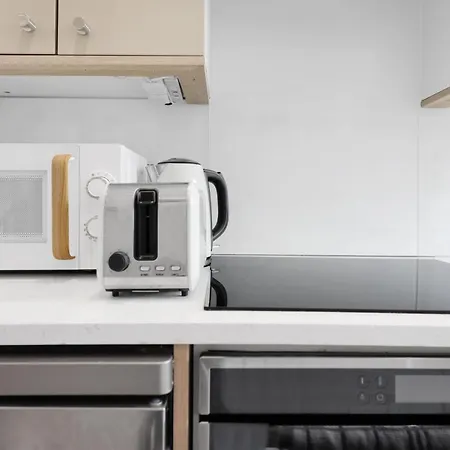 Loft Aartment Short Term & Flexible Renting Hackney With Free Wifi & Balcony Apartment London