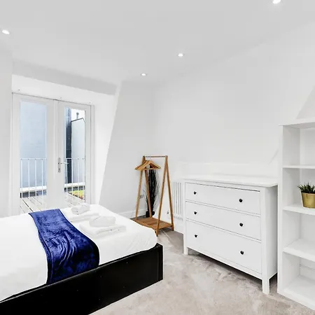 Loft Aartment Short Term & Flexible Renting Hackney With Free Wifi & Balcony Apartment
