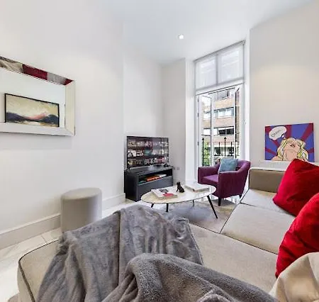 Harley Street Luxury Snug Apartment
