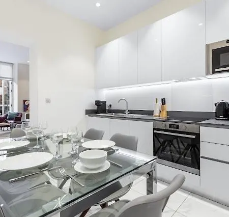 Harley Street Luxury Snug London
