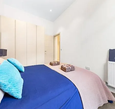 Harley Street Luxury Snug * London