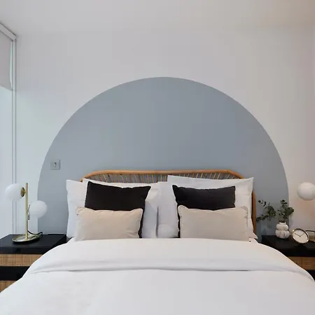 The Limehouse Cut Place - Spacious 2bdr Flat With Balcony *