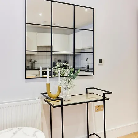 Apartment The Limehouse Cut Place - Spacious 2bdr Flat With Balcony *