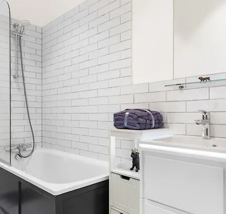 Harley Street Luxury Snug *