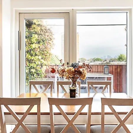 Apartment 3 Bed Luxury Penthouse In Shoreditch *