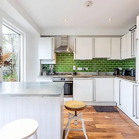Apartment 3 Bed Luxury Penthouse In Shoreditch London