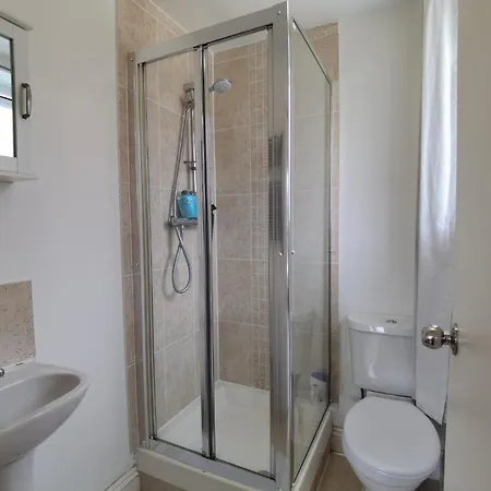 Canary Wharf Balcony Homestay London
