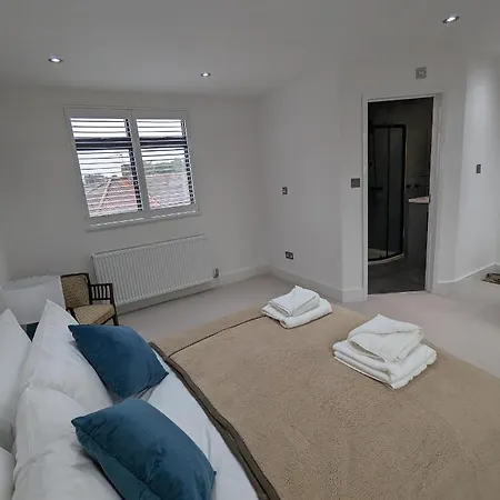 House In Barnes Holiday home