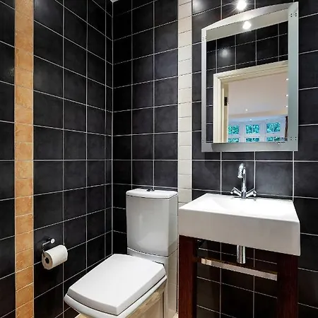 Veeve - Majestic Oasis London