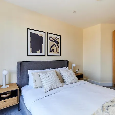 Apartment The Weavers Field Place - Classy 3bdr Flat With Terrace *