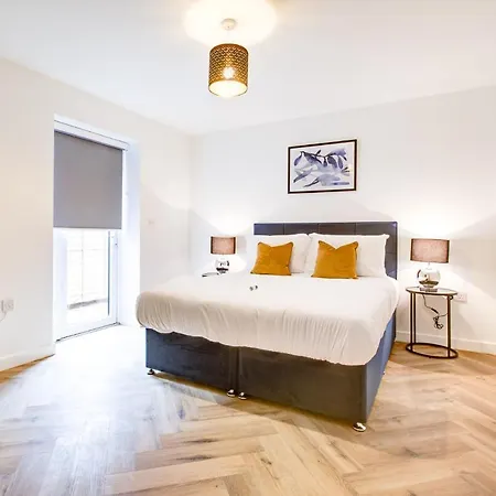 Hybrid Resi - Close To Tooting And Wimbledon Apartment *