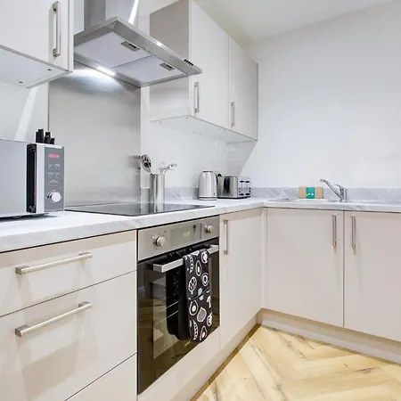 Apartment Hybrid Resi - Close To Tooting And Wimbledon *