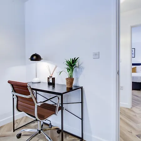 Apartment Hybrid Resi - Close To Tooting And Wimbledon Mitcham