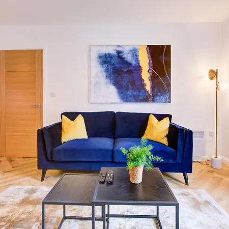 Hybrid Resi - Close To Tooting And Wimbledon Apartment Mitcham
