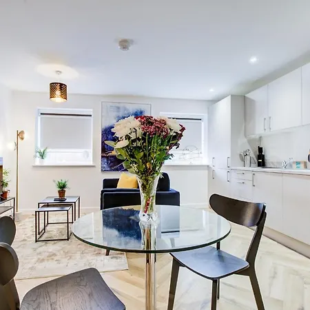 Apartment Hybrid Resi - Close To Tooting And Wimbledon Mitcham