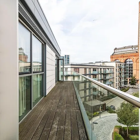 Beautiful 4 Bed Abode Near Imperial Wharf Apartman *