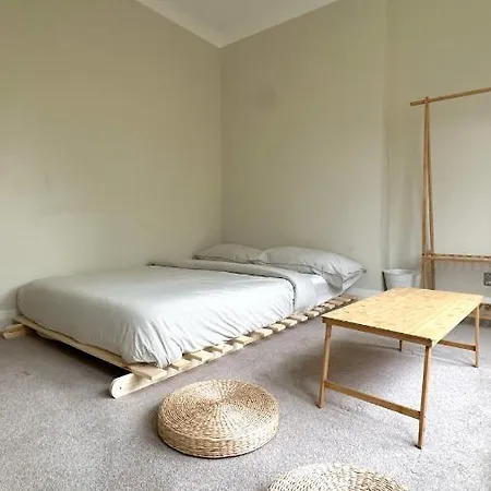 Cosy 3 Bedroom Flat Nearby Willsden * Londres
