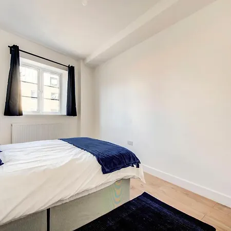 2 Bedroom In Brixton With Wi-fi