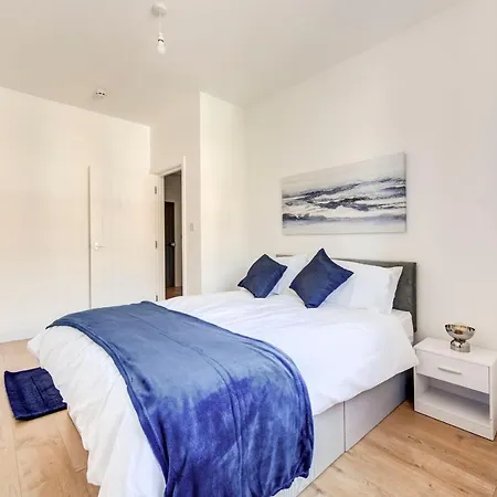 2 Bedroom In Brixton With Wi-fi