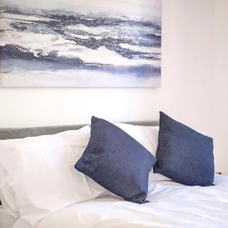 2 Bedroom In Brixton With Wi-fi * Londres