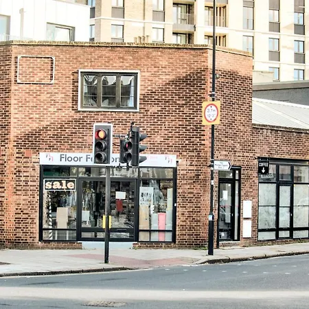 2 Bedroom In Brixton With Wi-fi *