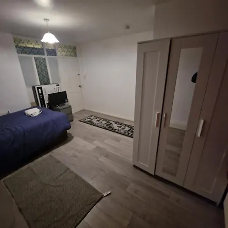Large Séjour chez l'habitant *