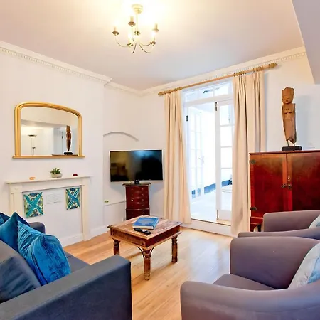 Gorgeous 2-bed Flat - 25 Minutes Walk From Winter Wonderland Apartment *