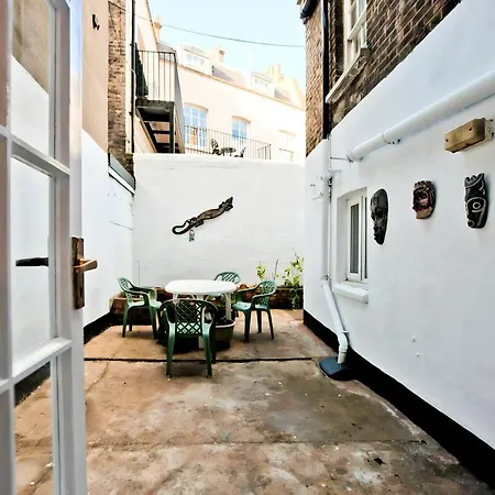 Gorgeous 2-bed Flat - 25 Minutes Walk From Winter Wonderland Apartment *